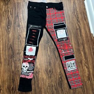 Rock star jeans slim fit. very cool designs for pictures and wear out.